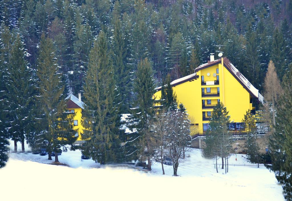 Hotel Smrečina Low Tatras Exteriér fotografie